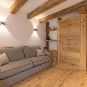 https://lino-deluxe-suite.hotelinveneto.com