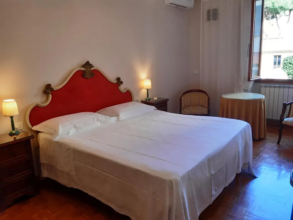 Apartment Residenza Sangallo Florenz Italien